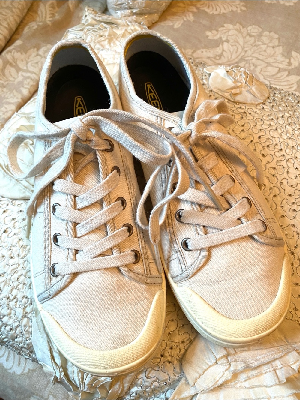 Keen Elsa White Canvas Casual Low Top Lace Front Sneakers Size 8 - Picture 14 of 14